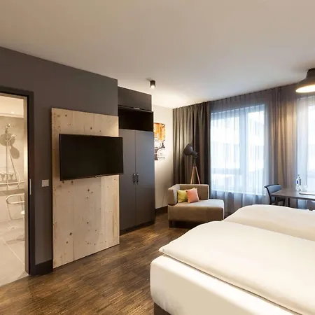 Vienna House Easy By Wyndham 3*