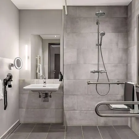 Vienna House Easy By Wyndham 3*