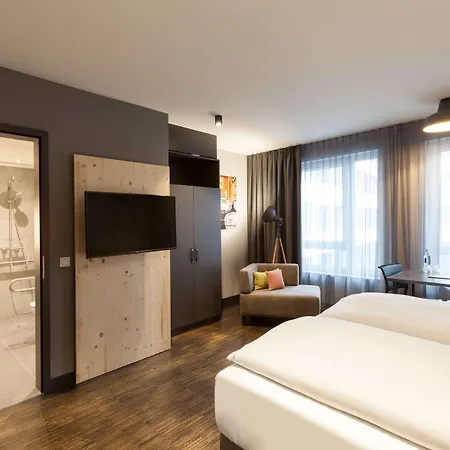 Vienna House Easy By Wyndham 3*