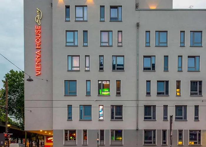 Vienna House Easy By Wyndham 3*