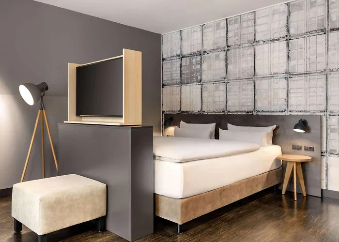 Готель Vienna House Easy By Wyndham Бремен